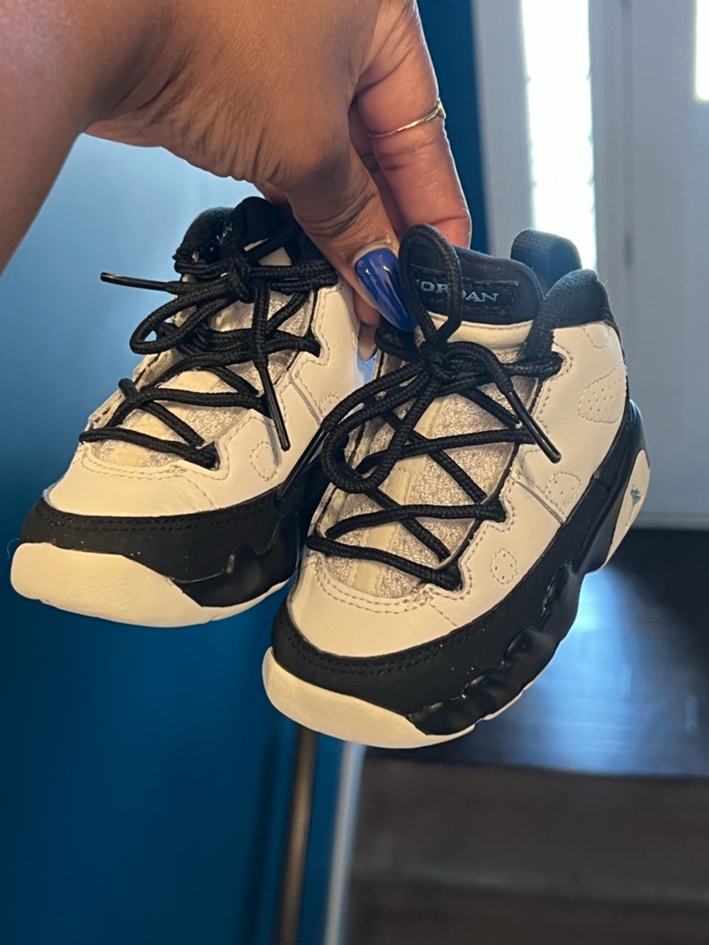 Jordan Toddler Sneakers - White & Black